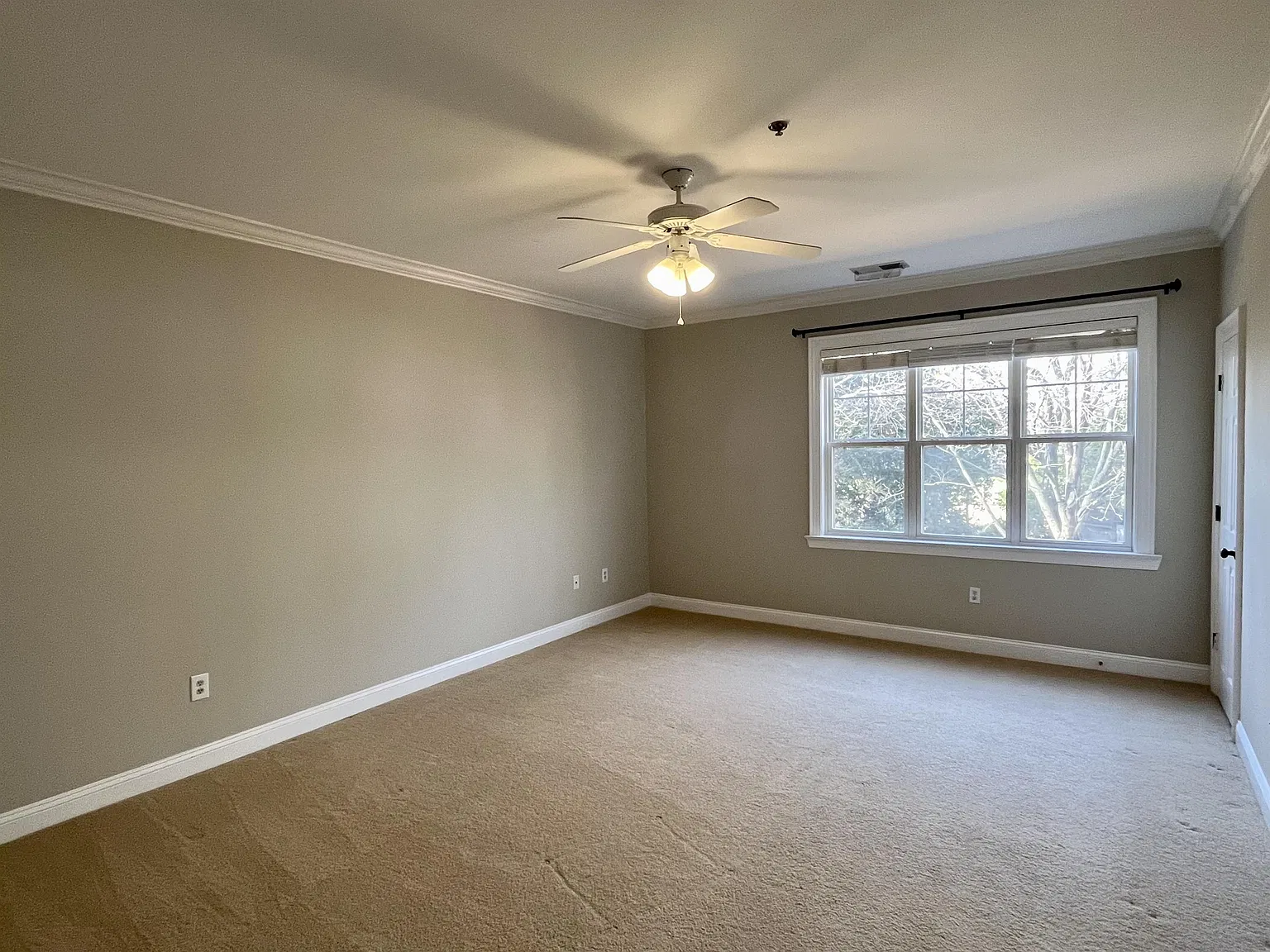 5601 Fairview Road, Unit 19 - 1 — Photo 2