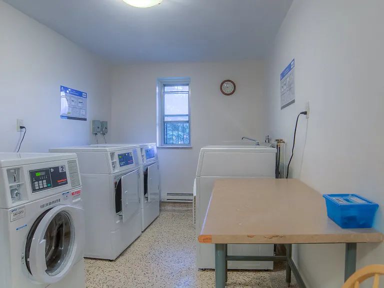 211 Reedaire Ct #215 — Photo 11