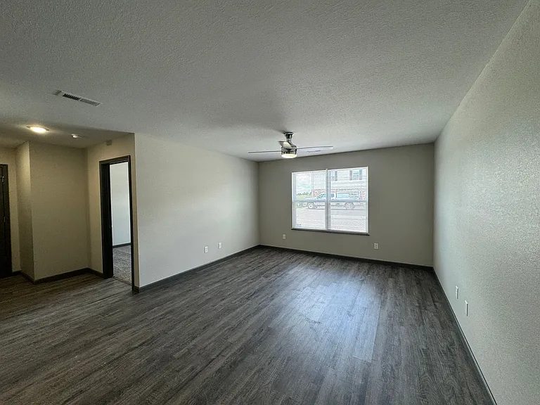 Longview Meadows - Montgomery City MO — Photo 19