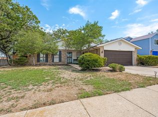 4237 Glen Springs Dr, Arlington, TX 76016