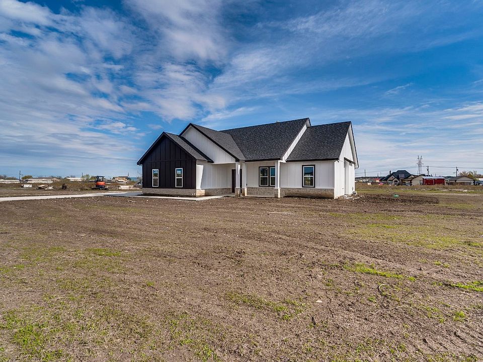 1st image of 6020 Huckleberry Ln
