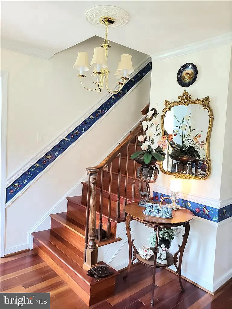 4 bed, 3.5 bath, 3583 sqft, $5,475 — Photo 4