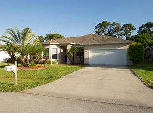 4905 47th Pl, Vero Beach, FL 32967