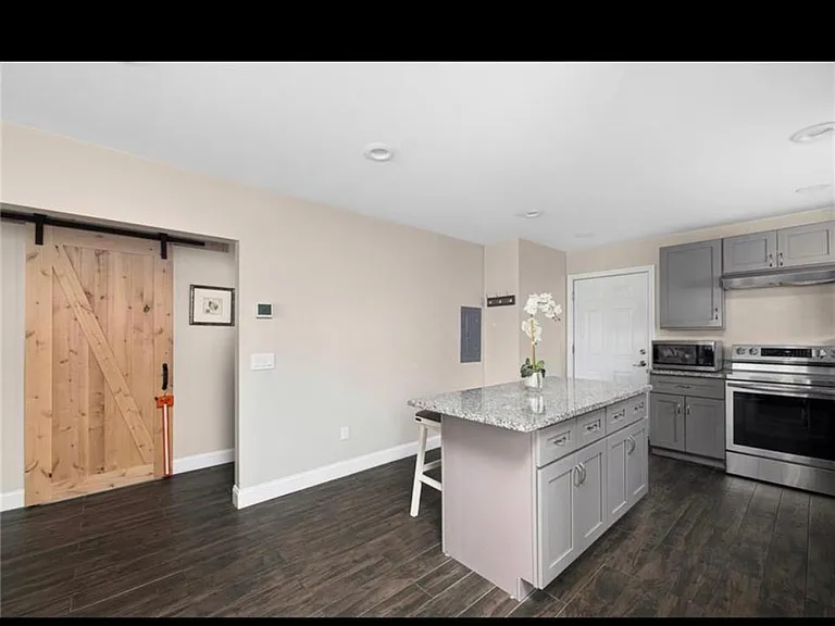 509 Branch Ave #1 — Photo 5
