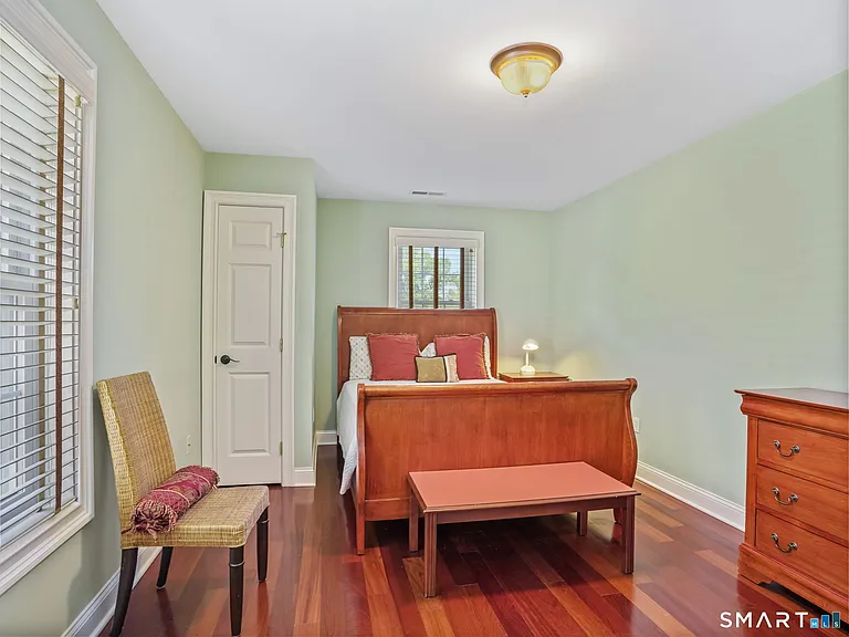 56 Barholm Ave — Photo 16