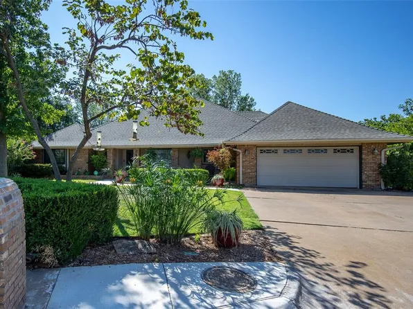 2400 Woodhollow Trl, Edmond, OK 73012