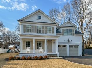 34 Chesterton Rd, Wellesley, MA 02481