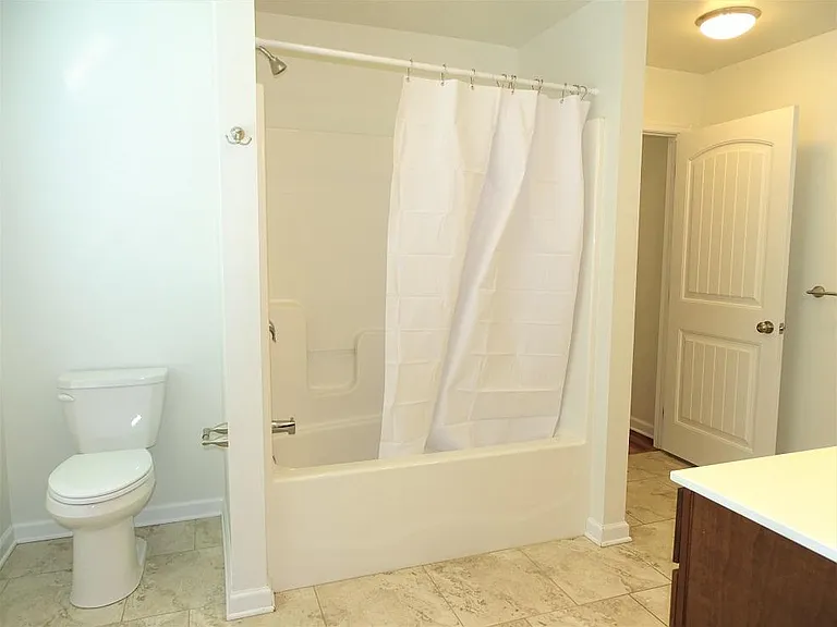 3199 Lincoln Hwy E #D — Photo 15