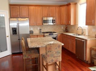 14 Greenbrier Dr, Westampton, NJ 08060