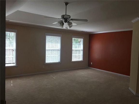 5th image of 729 Castlebottom Dr