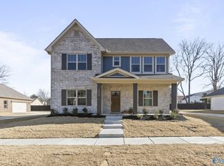 1606 Calistoga Cir NE, Huntsville, AL 35811