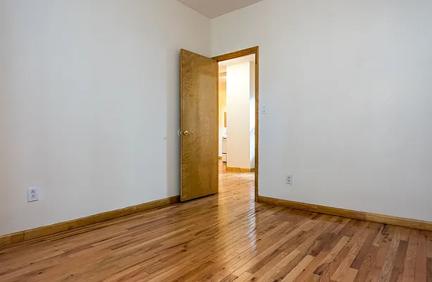 Rented by Nooklyn NYC LLC | media 46