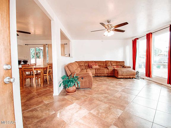 5th image of 8411 E Malvern Pl