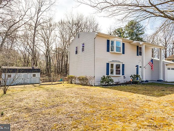2nd image of 46471 Rosewood Dr