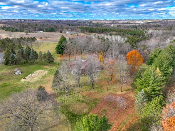 2613 Sandpiper Ln, Woodville, WI 54028