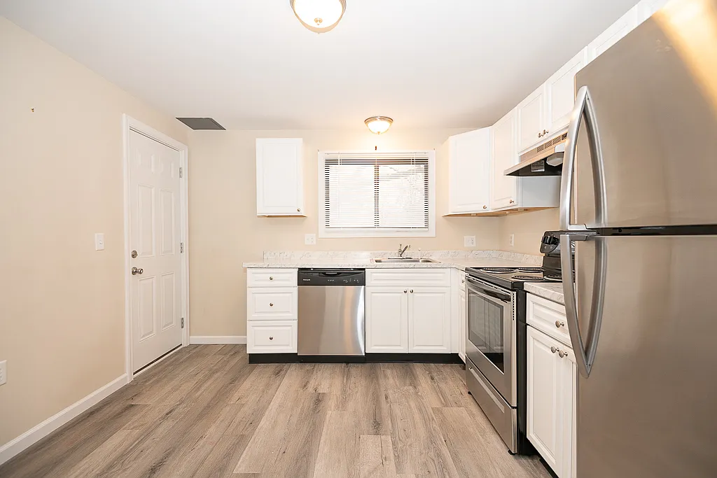 Renovated Kitchen - 63 Leland Dr #4