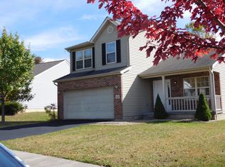 121 Claytonbend Dr, Pataskala, OH 43062