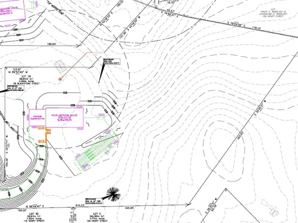 38 Blackstone St, Uxbridge, MA 01569