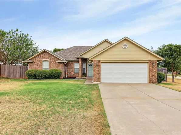 1253 Misty Dr NW, Piedmont, OK 73078