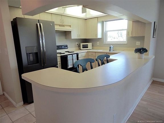 2nd image of 2950 SE Ocean Blvd APT 109301