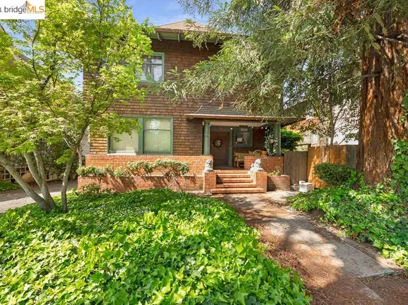 2610 College Ave, Berkeley, CA 94704