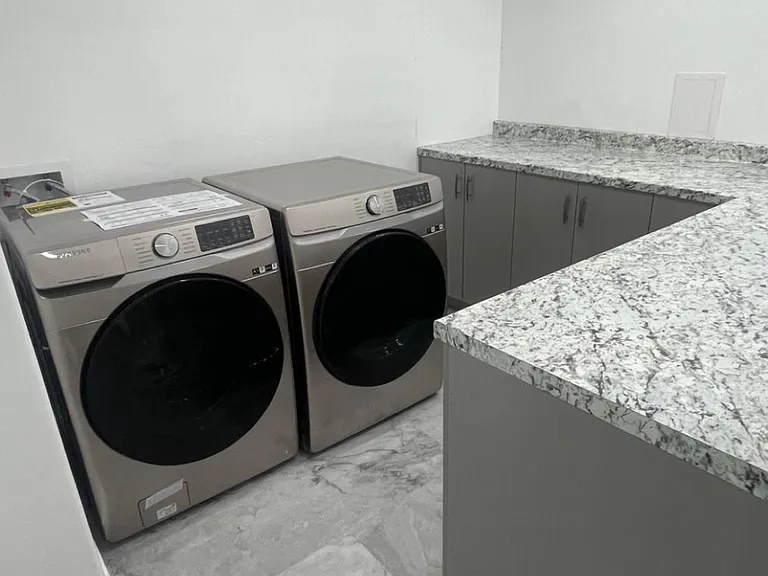 9413 S 1860 W — Photo 15