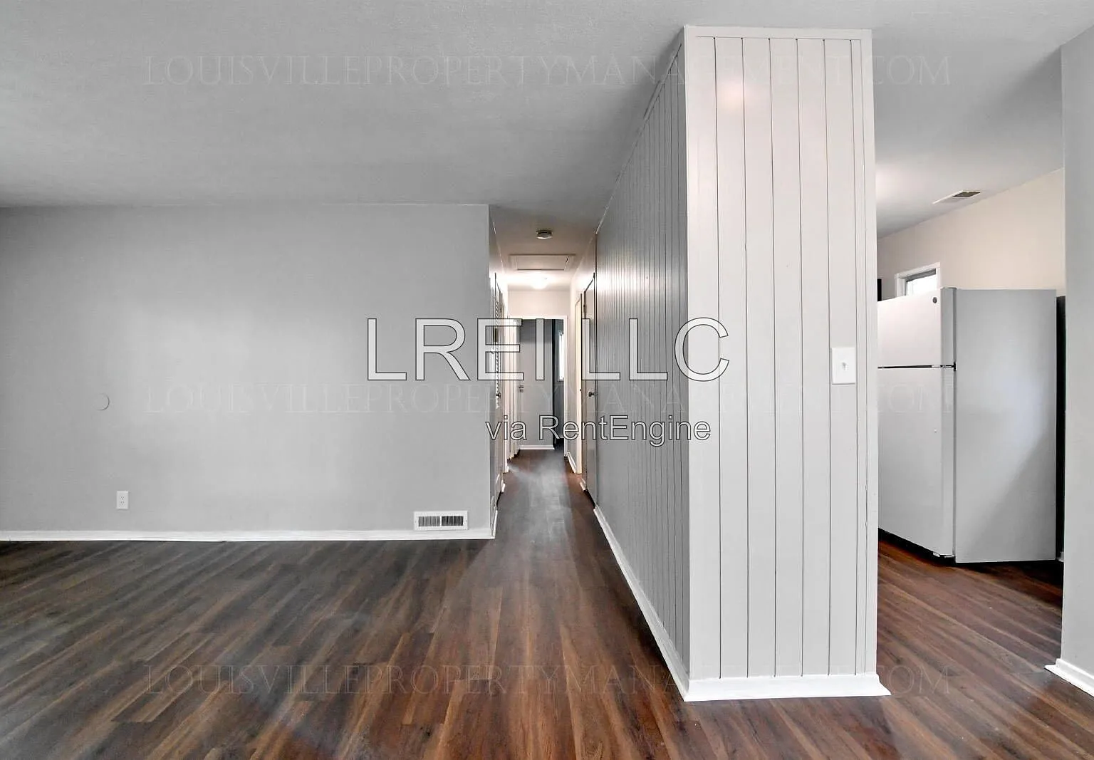 3 bed, 1.0 bath, 910 sqft, $1,300 — Photo 3