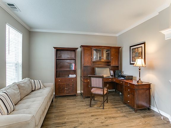 4th image of 2136 Emerald Cove Dr