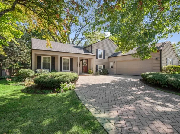 715 S Lincoln Ln, Arlington Heights, IL 60005