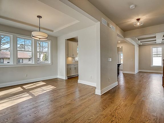 3rd image of 3300 S Dayfield Ave