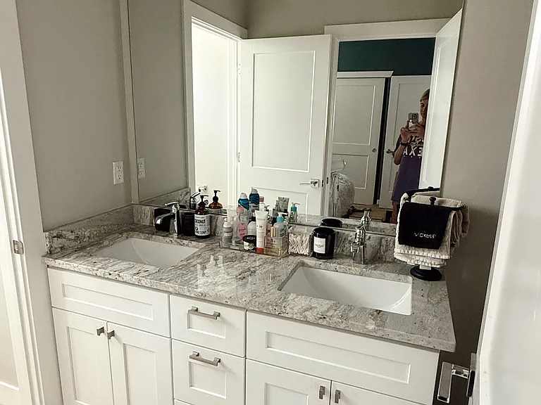 Master bedroom bathroom
