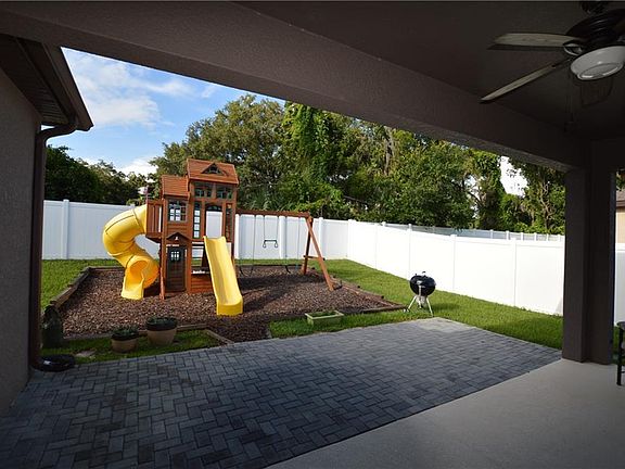 4th image of 2220 Landside Dr