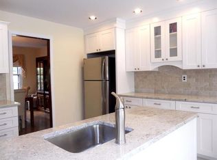 158 Marc Ln, Huntingdon Valley, PA 19006