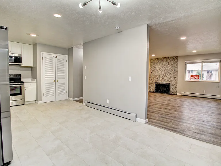 12020 W 63rd Pl — Photo 7