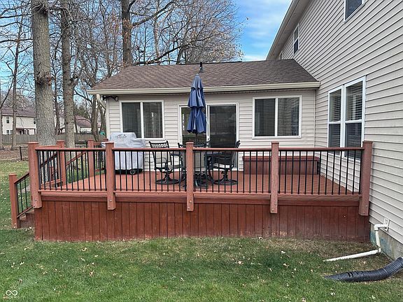 2nd image of 7234 Tresa Dr