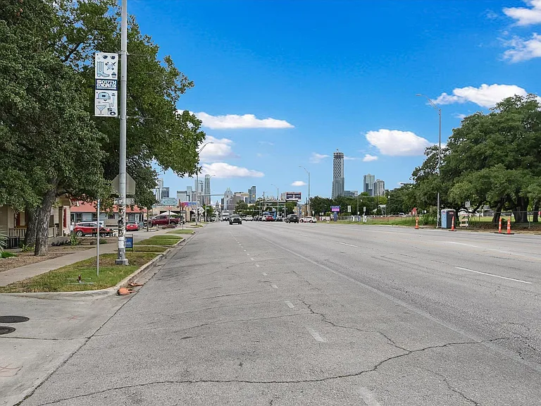 2020 S Congress Ave #1215 — Photo 18