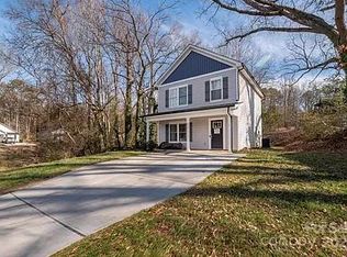 32 Flowe St, Concord, NC 29027