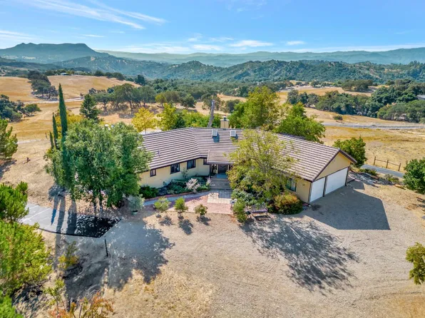 52467 Smith Rd, Bradley, CA 93426