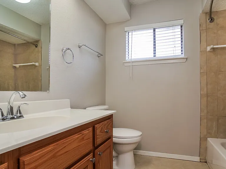 9723 Orangevale Dr — Photo 15