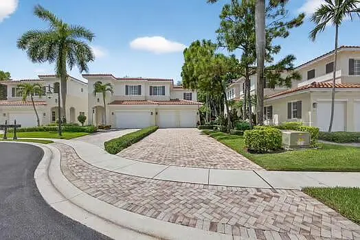 2 bed, 2.5 bath, 2396 sqft, $6,500 — Photo 2