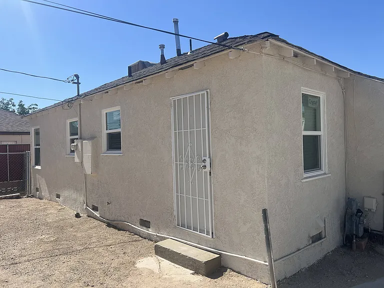 950 Flora St — Photo 20