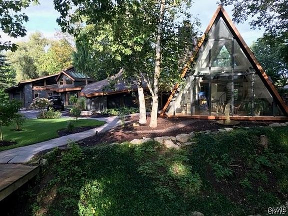 3rd image of 7927 Indian Hill Rd