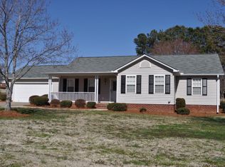 405 Shalimar Dr, Gaffney, SC 29341