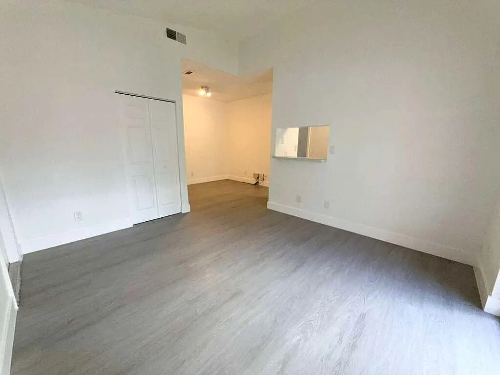 Building Photo - 631 Cypress Lake Blvd #P17