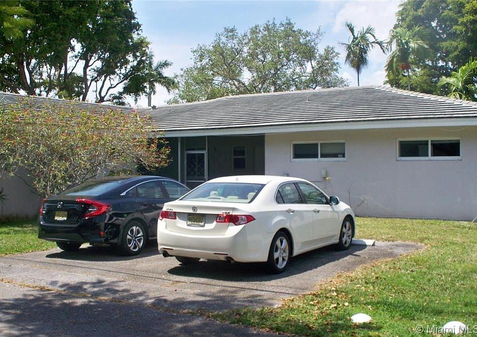 1st image of 786 Benevento Ave
