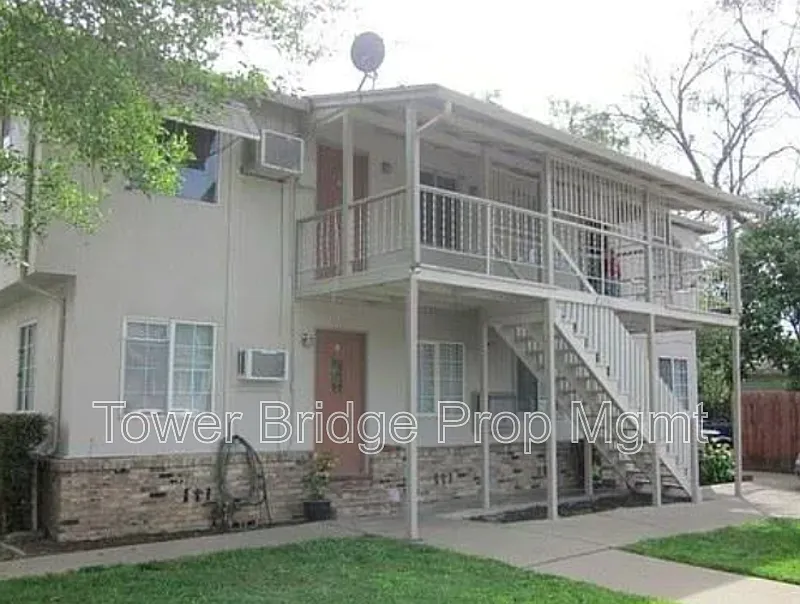 2701 San Fernando Way photo 1