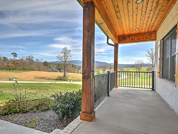 3rd image of 294 River Pointe Dr