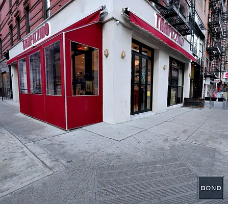 Rented by Bond New York | media 17