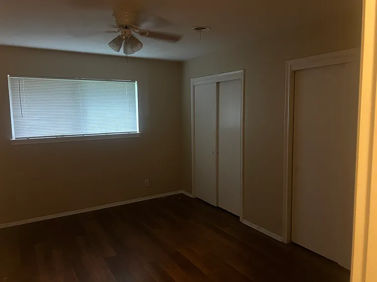 1112 Benbrook Ter — Photo 8