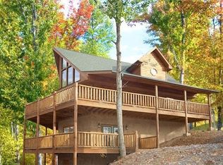 3303 Sugar Maple Loop Rd, Sevierville, TN 37862